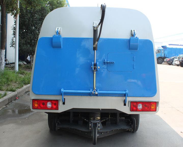 China High Quality 2CBM Parking Lot Sweeper Truck Manufacturers, Suppliers Factory Direct