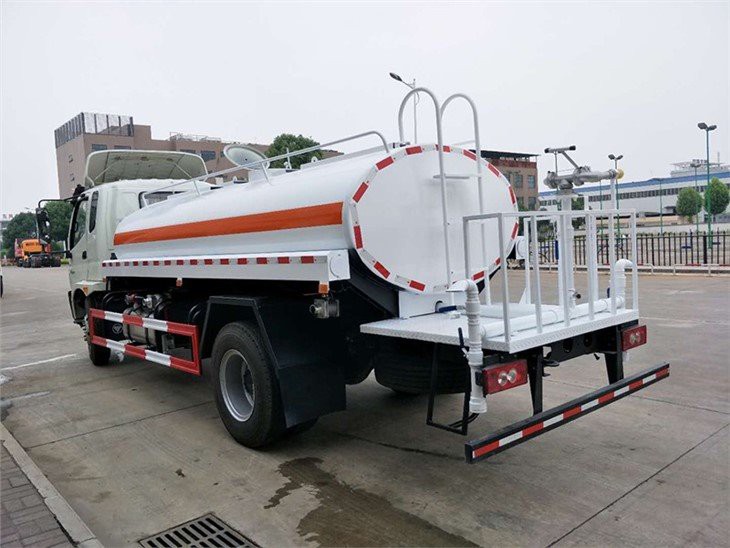 China High Quality 5 CBM Water Truck Spray Bars Manufacturers