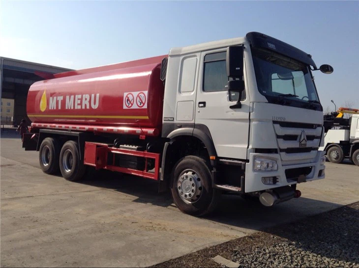 China High Quality 20000 Liters Fuel Tanker TRUCK Manufacturers